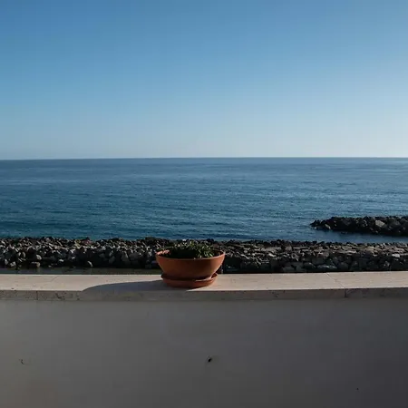 Chiaro Di Luna - Vista Mare Holiday home