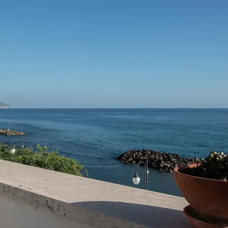 Chiaro Di Luna - Vista Mare